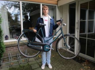 Poplab Drenthe – Sem Donkers – man op fiets